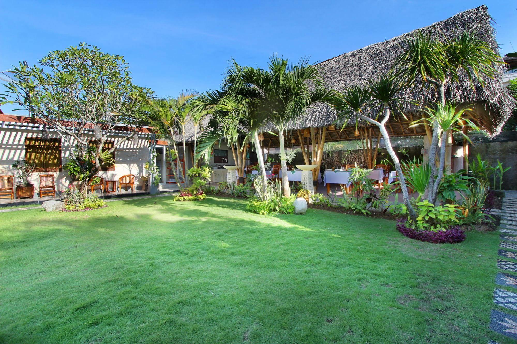 Jimbaran Lestari Hotel & Residence - Spa Bagian luar foto